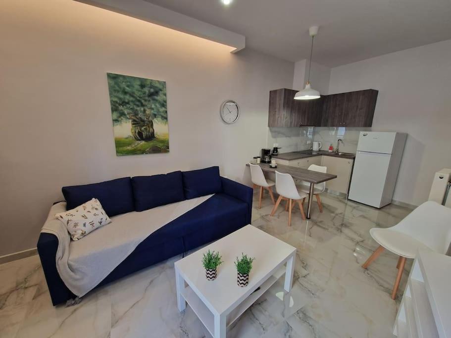 N&S Apartment A 埃泽萨 外观 照片