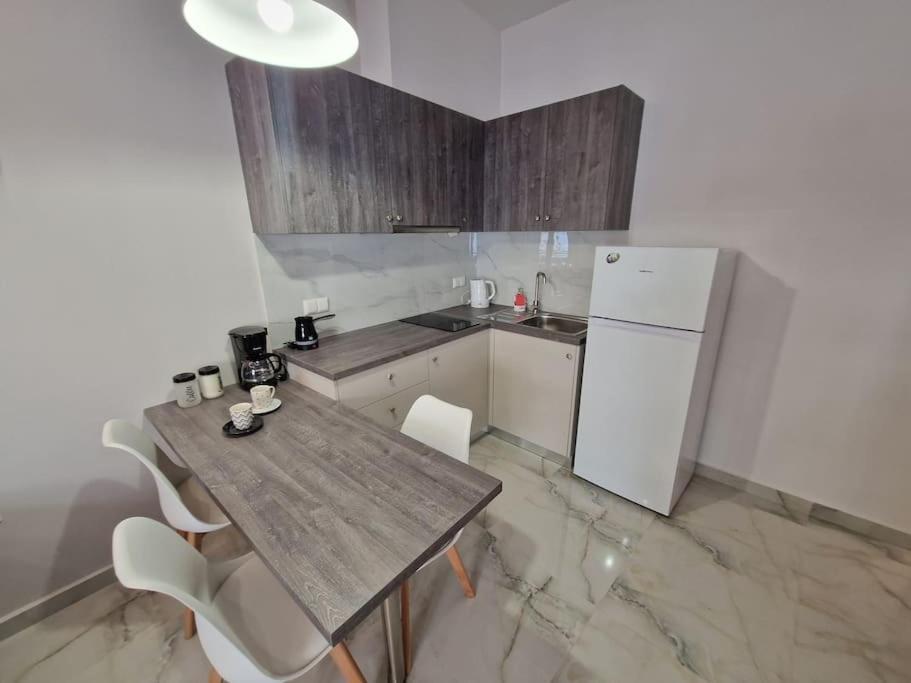 N&S Apartment A 埃泽萨 外观 照片